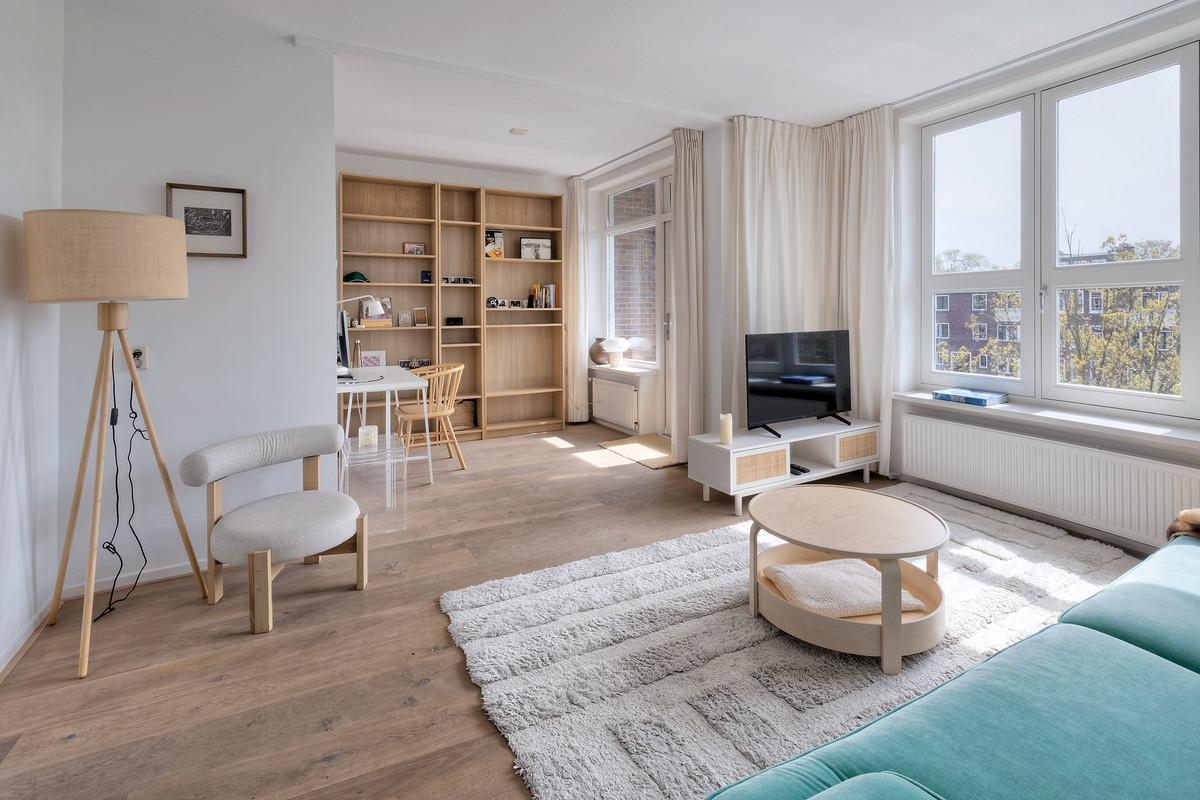 Appartement te koop: Postjeskade 12-3, Amsterdam