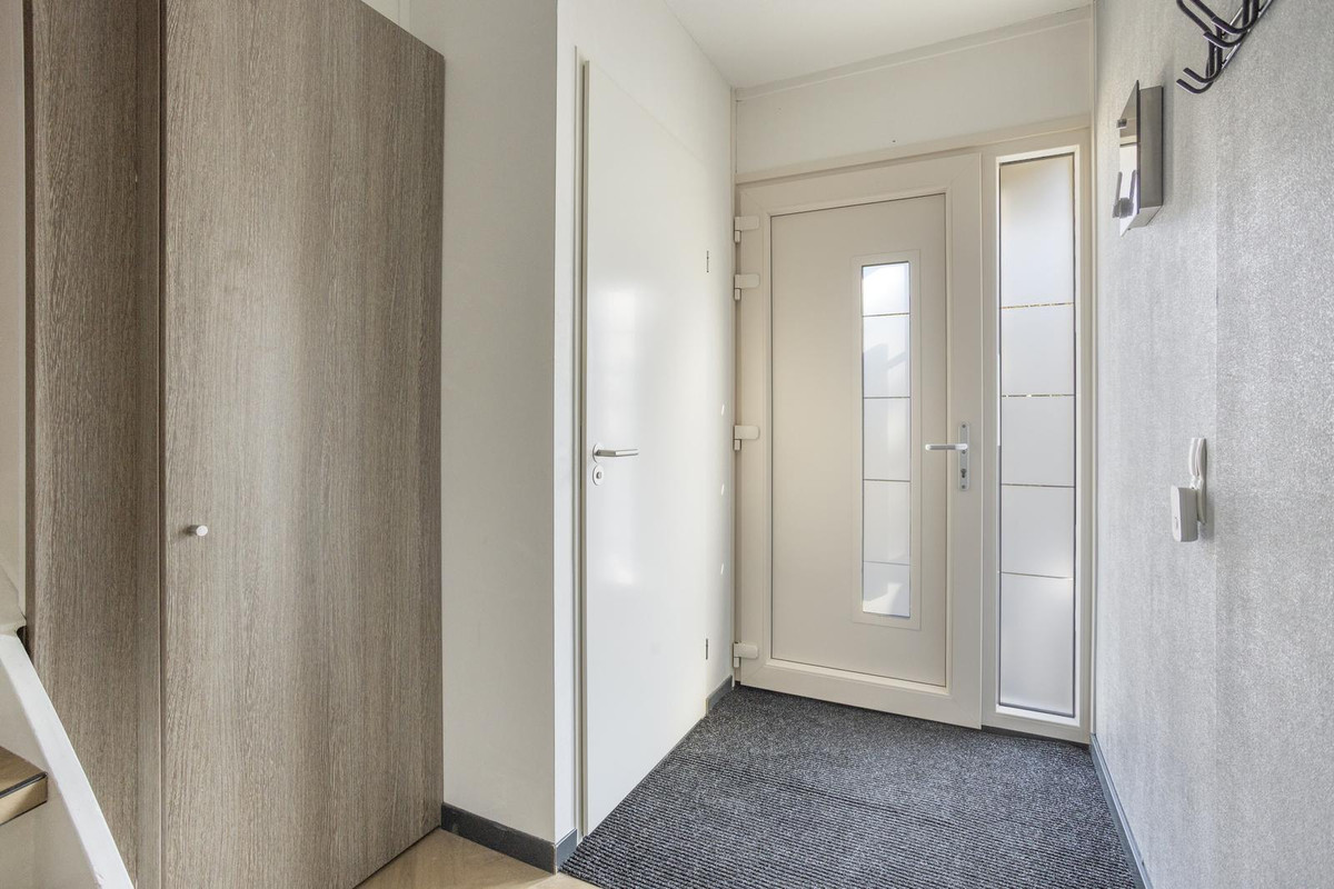 Tussenwoning te koop: Haagbeukhof 193, Papendrecht