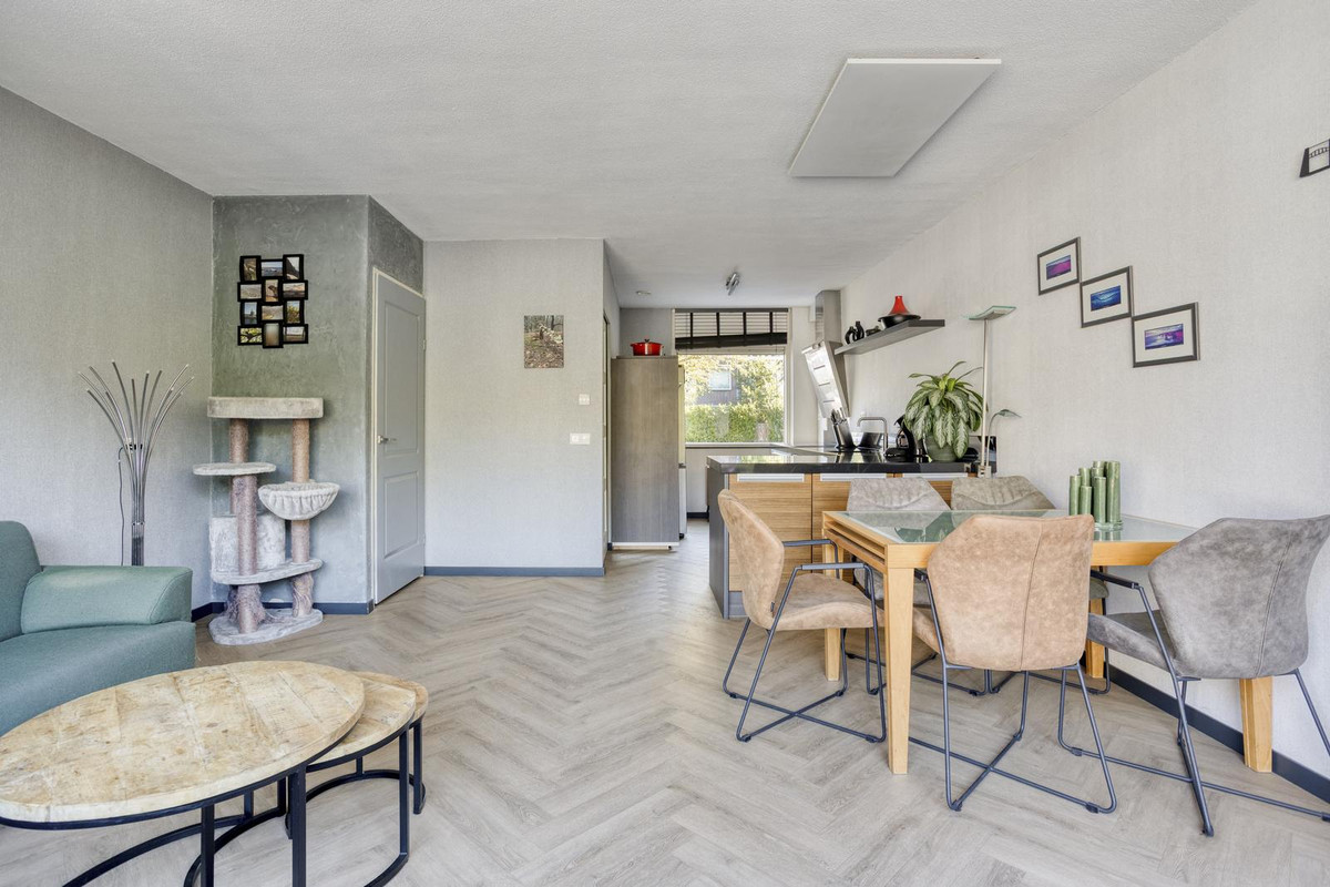 Tussenwoning te koop: Haagbeukhof 193, Papendrecht