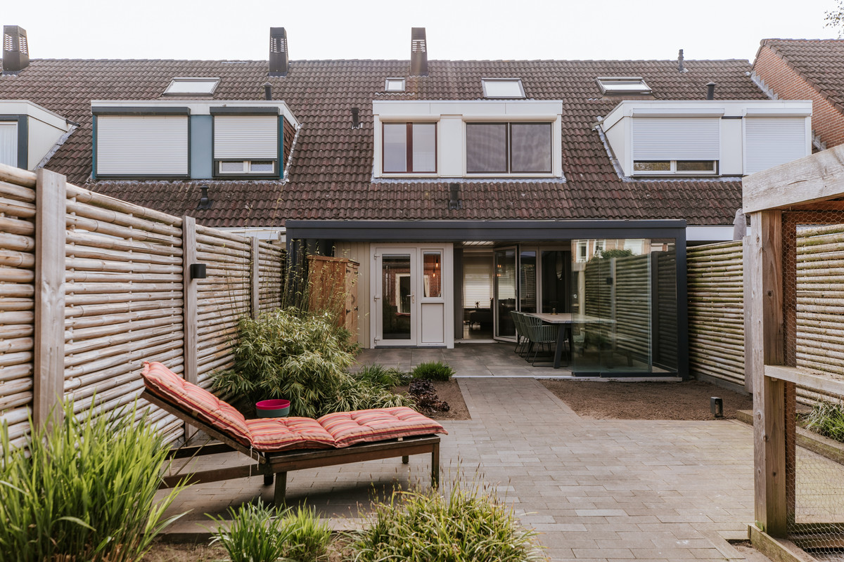 Tussenwoning te koop: Kasteel Hillenraedtstraat 134, Roermond