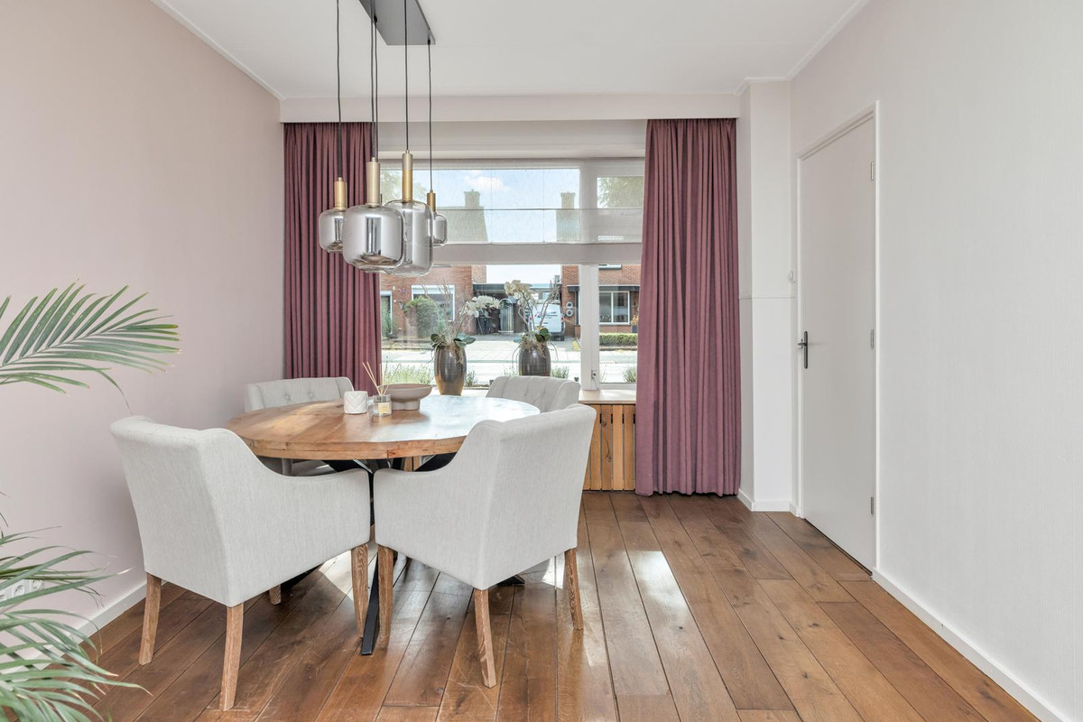 Twee-onder-één-kap te koop: Hoofdstraat 25, Overdinkel