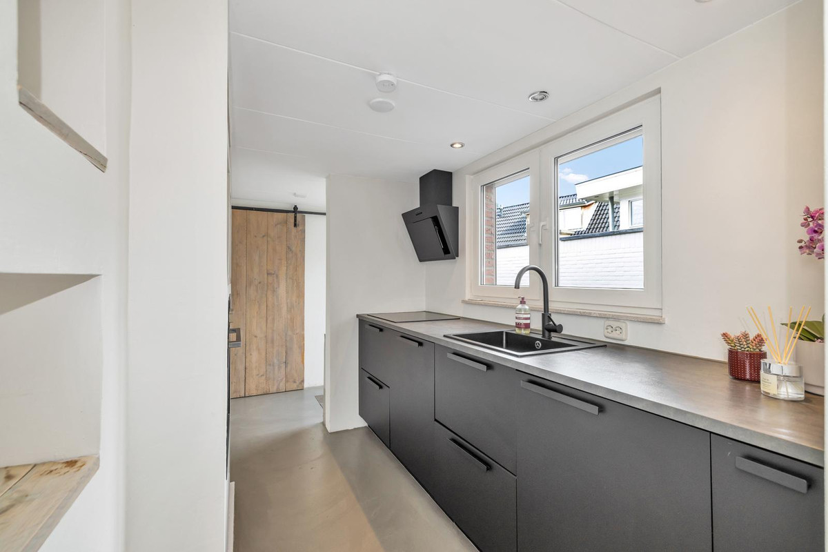 Twee-onder-één-kap te koop: Hoofdstraat 25, Overdinkel