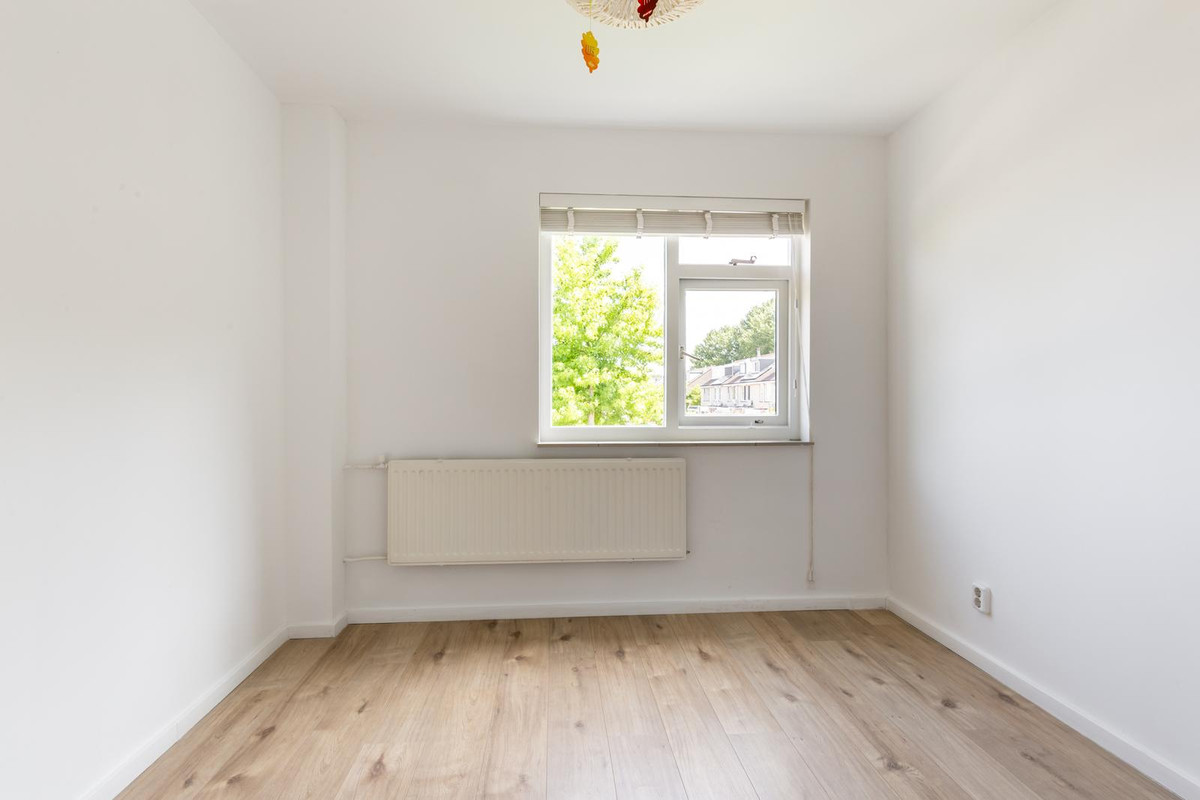 Hoekwoning te koop: B. Merkelbachstraat 1, Almere