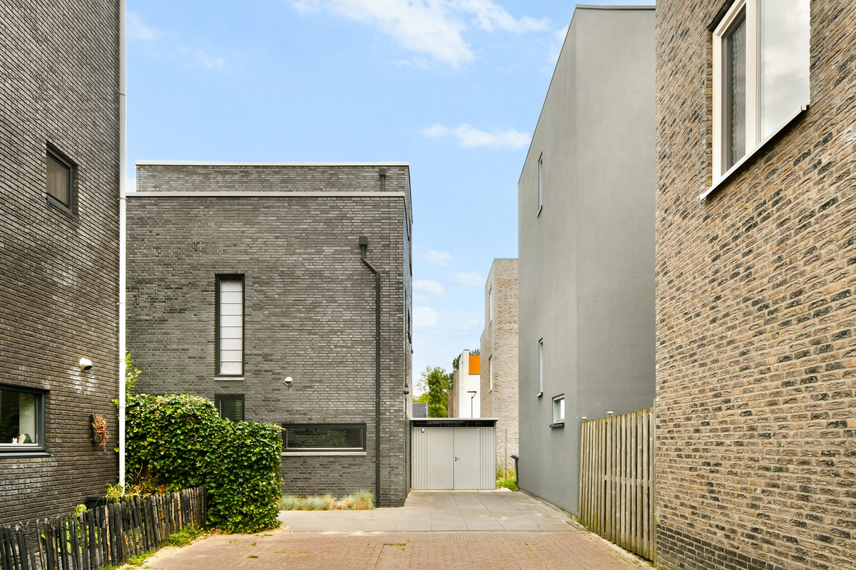 Vrijstaande woning te koop: Iyohof 5, Almere
