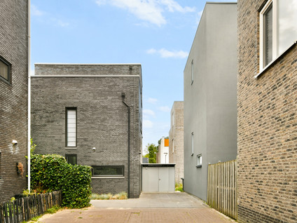 Iyohof 5