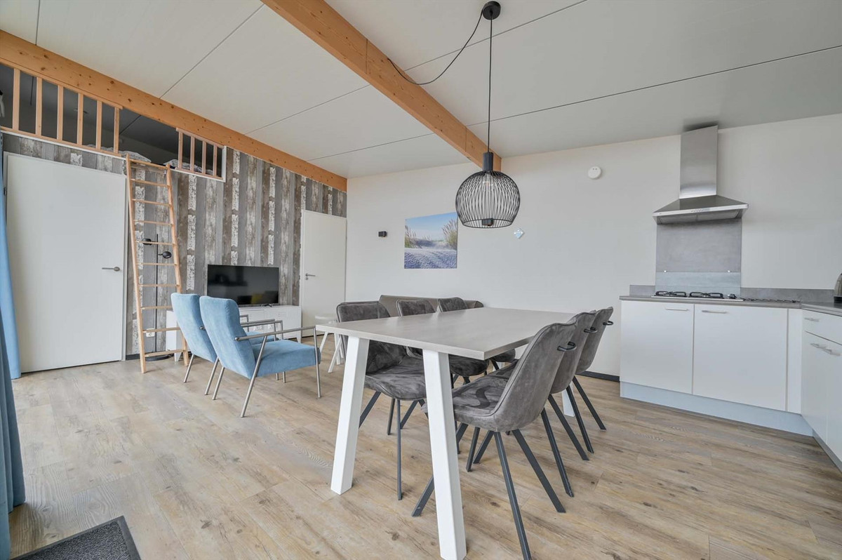 Vrijstaande woning te koop: Zeeweg 97-42, Overveen