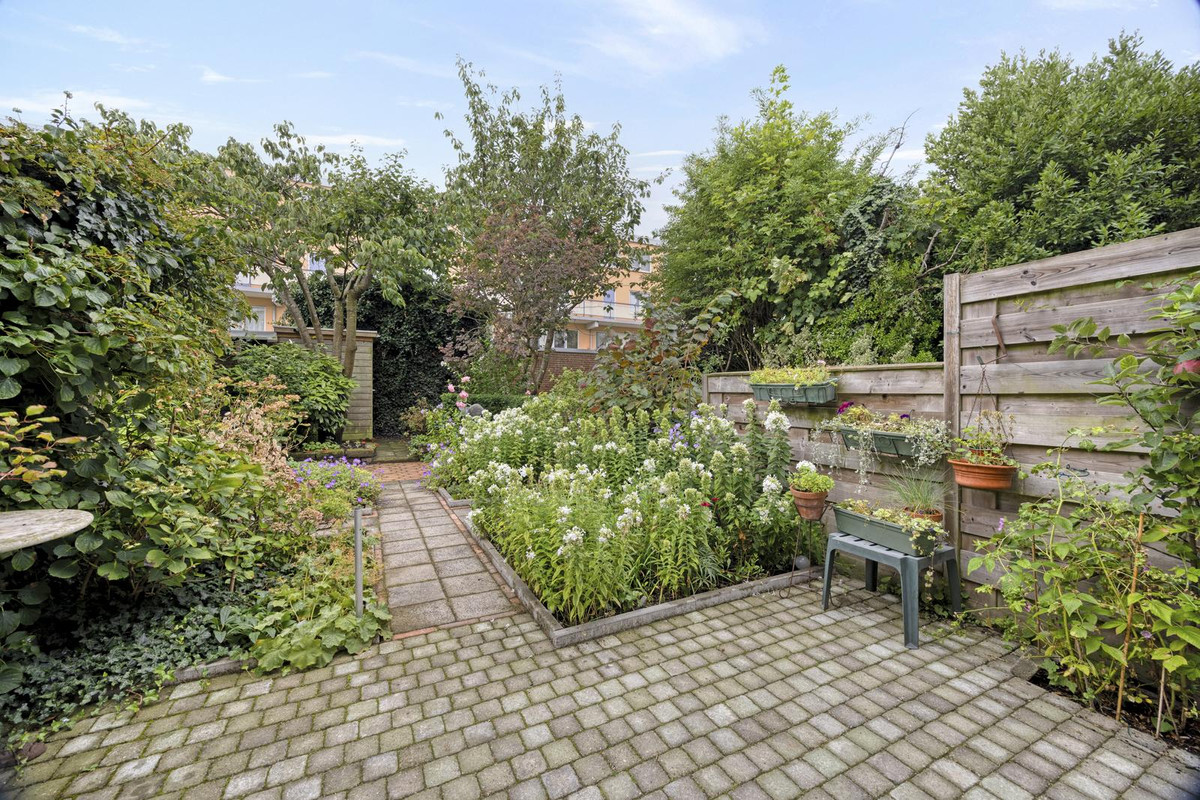 Tussenwoning te koop: Suezkade 22, 'S-Gravenhage