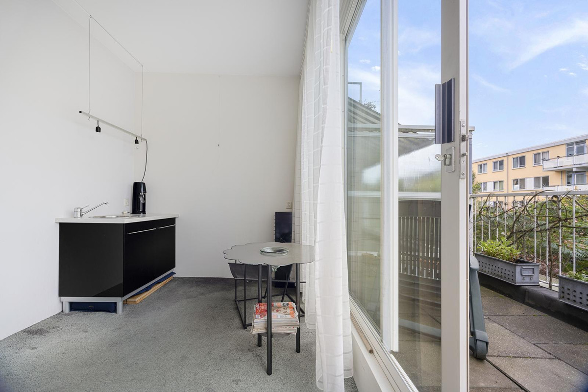 Tussenwoning te koop: Suezkade 22, 'S-Gravenhage