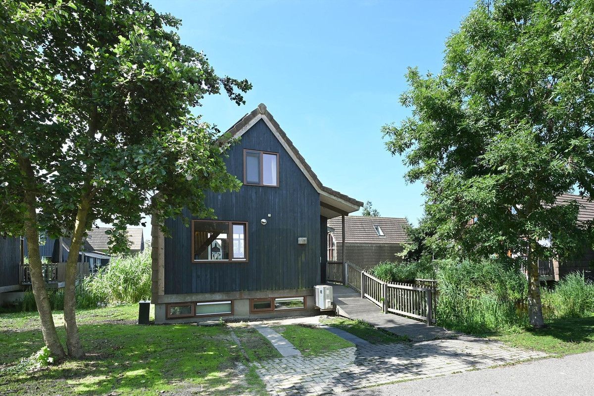 Tussenwoning te koop: Verlengde Breevaart 3-137, Reeuwijk