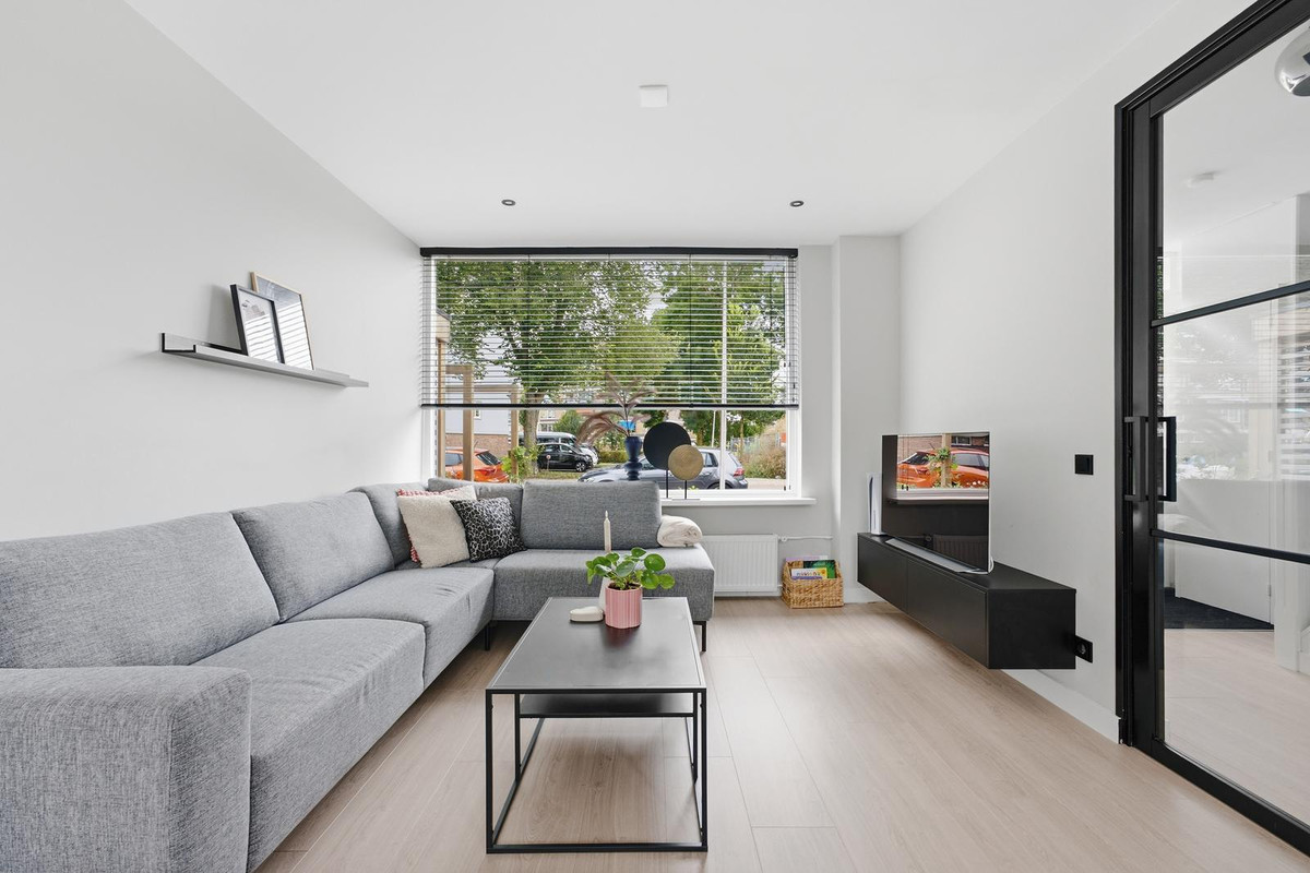 Tussenwoning te koop: Tesselschadestraat 5, Hendrik-Ido-Ambacht