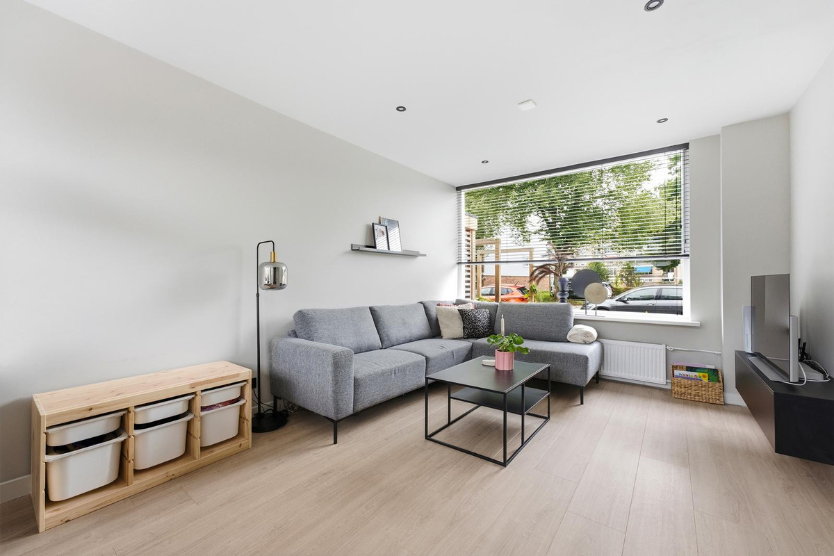 Tussenwoning te koop: Tesselschadestraat 5, Hendrik-Ido-Ambacht