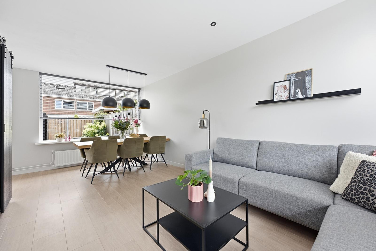 Tussenwoning te koop: Tesselschadestraat 5, Hendrik-Ido-Ambacht