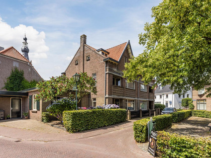 Varkensmarkt 15