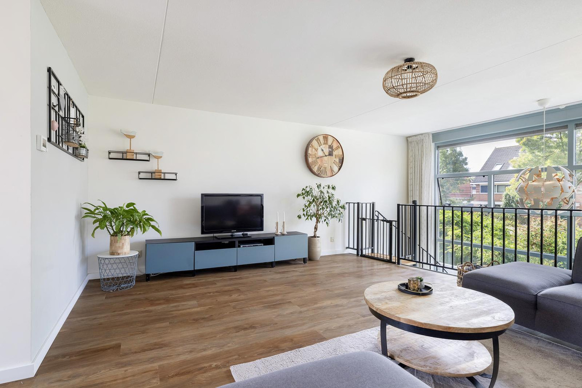 Tussenwoning te koop: Rietvelddreef 56, Barendrecht