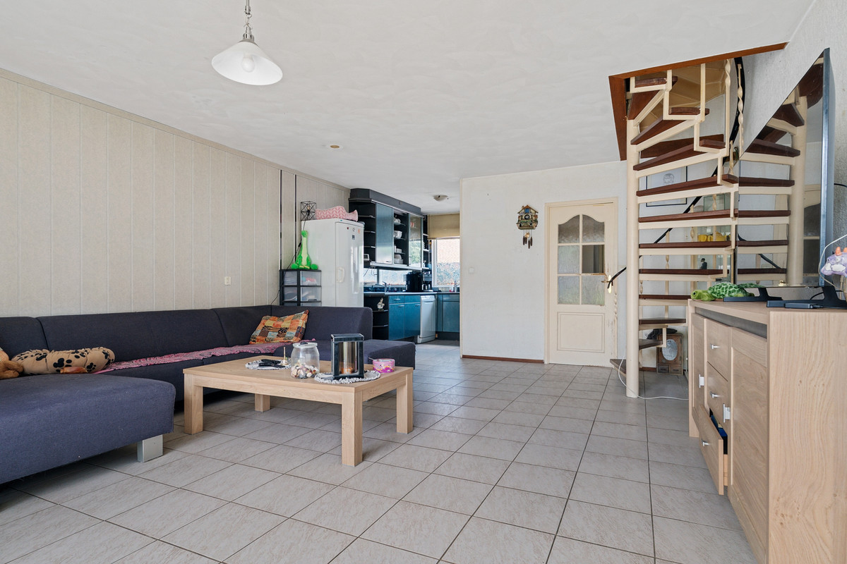 Tussenwoning te koop: Strijkmolenstraat 24, Almere