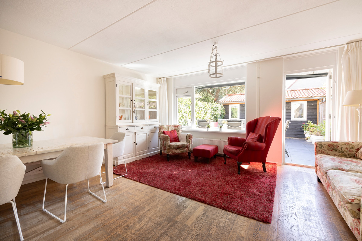 Tussenwoning te koop: Johanna van Heukelomstraat 12, Haarlem