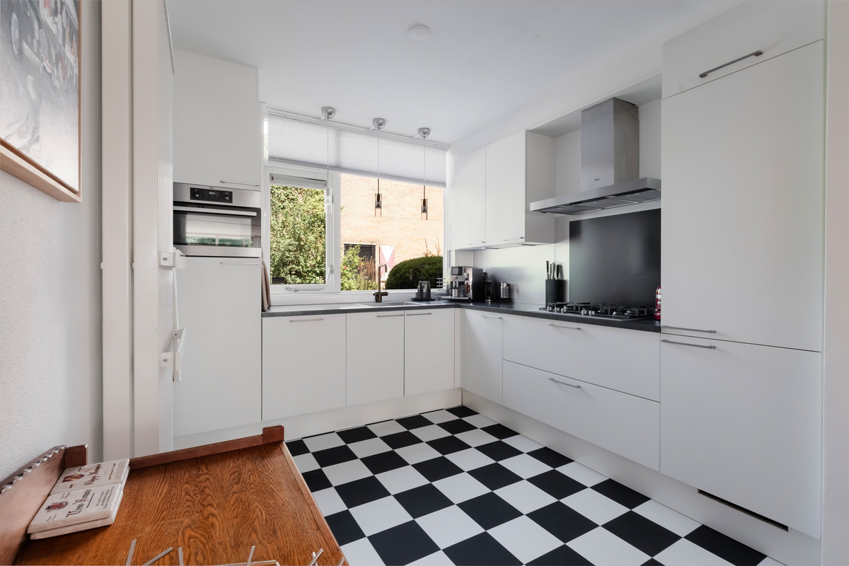 Tussenwoning te koop: Wildenborch 22, Leidschendam