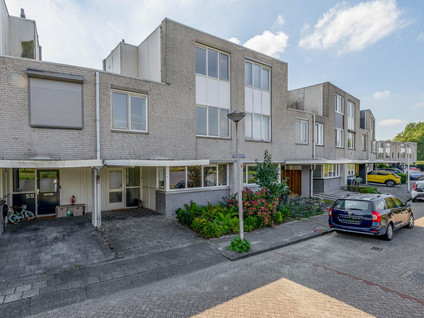 Marga Klompéstraat 57