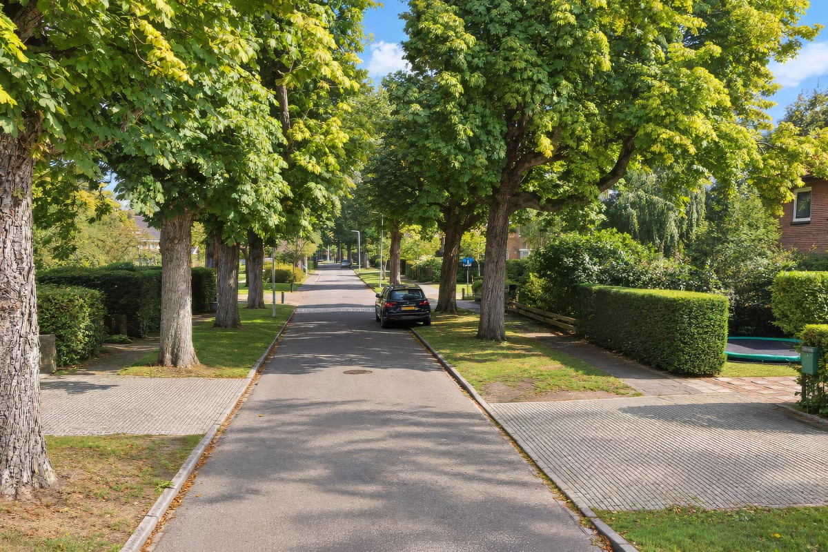 Twee-onder-één-kap te koop: Rosariumlaan 33, Driebergen-Rijsenburg