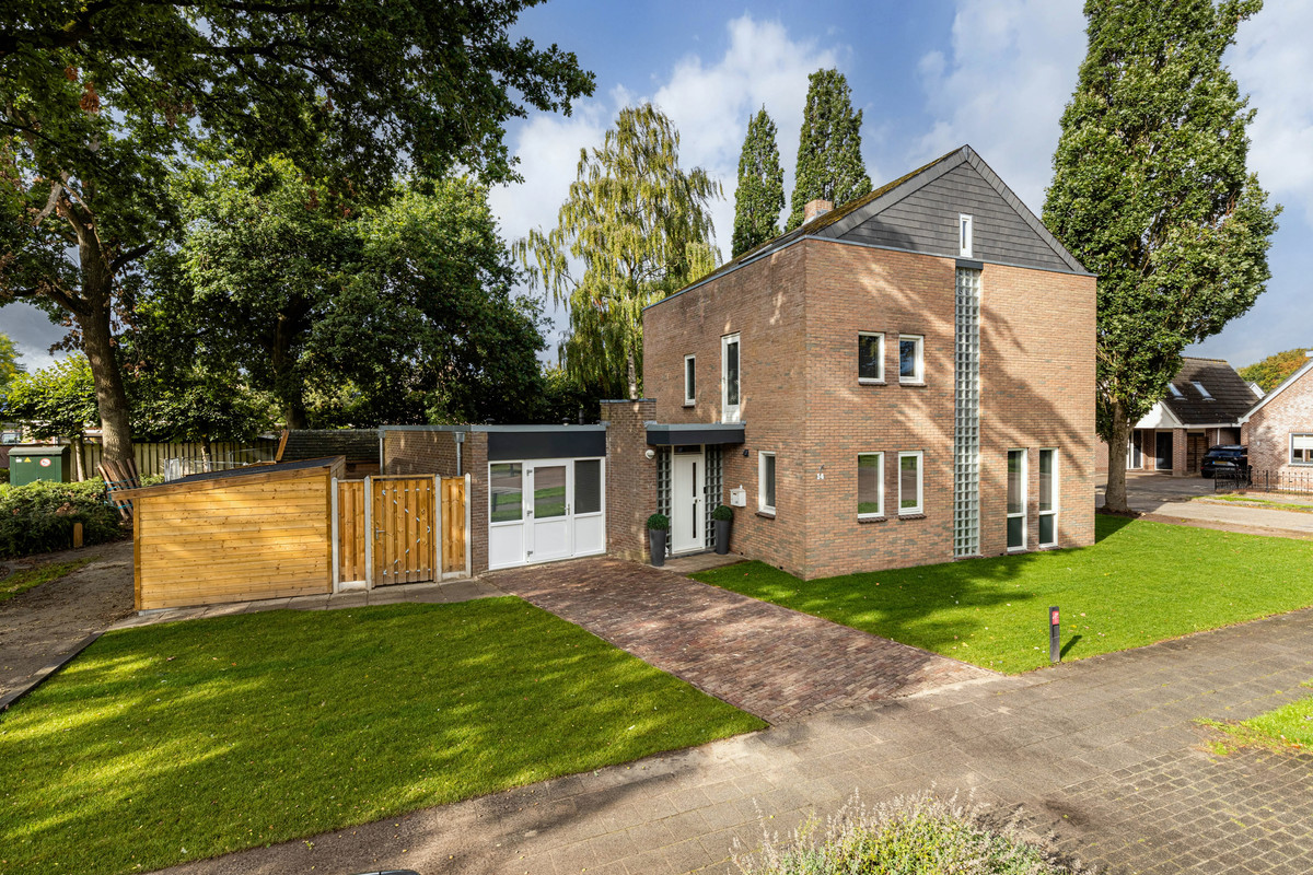 Vrijstaande woning te koop: Julianastraat 14, Stadskanaal
