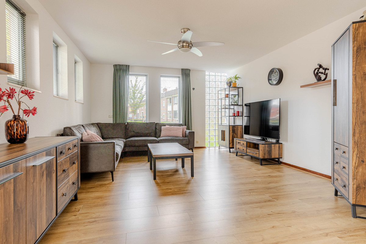 Vrijstaande woning te koop: Julianastraat 14, Stadskanaal
