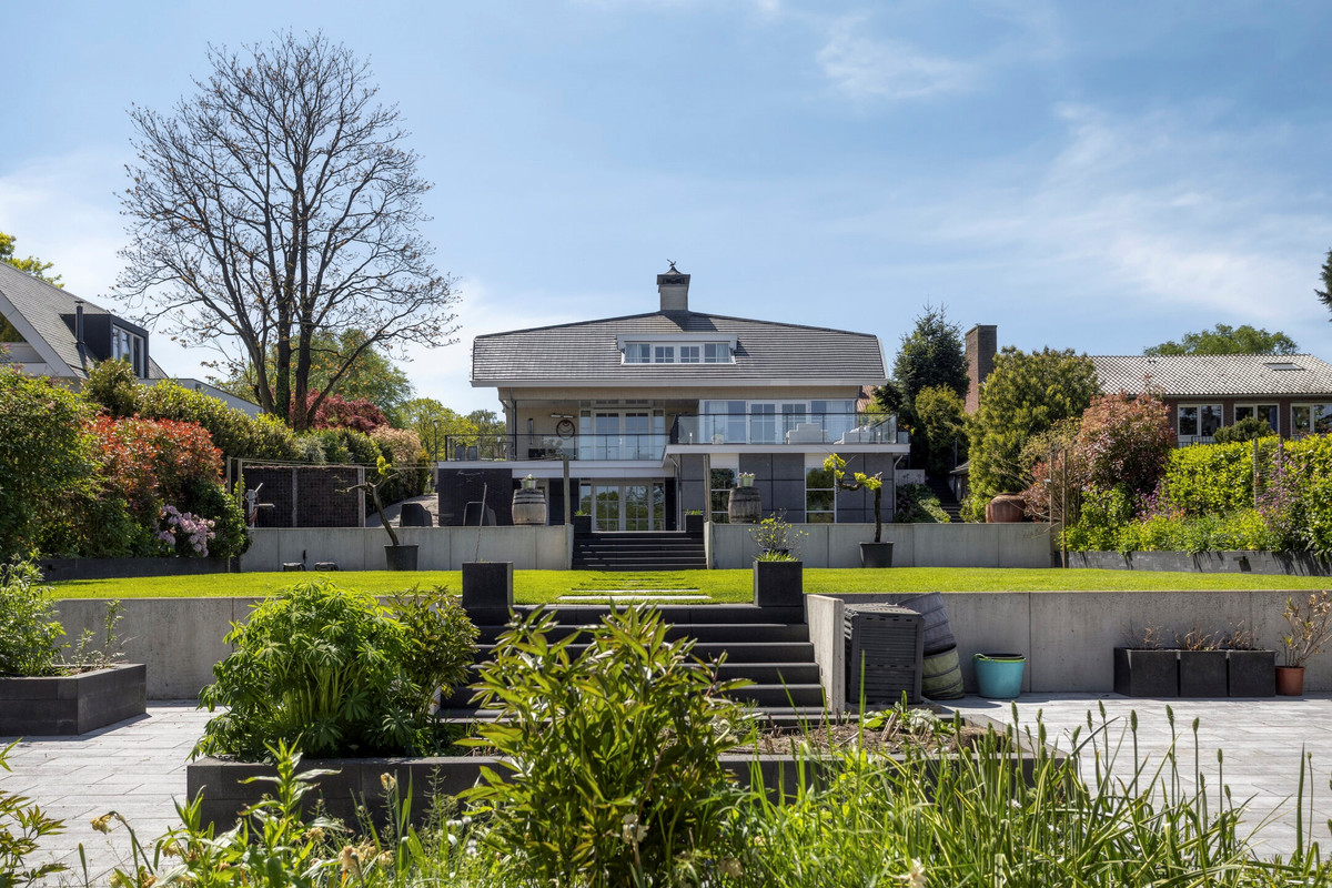 Vrijstaande woning te koop: Ribeslaan 12, Rhenen