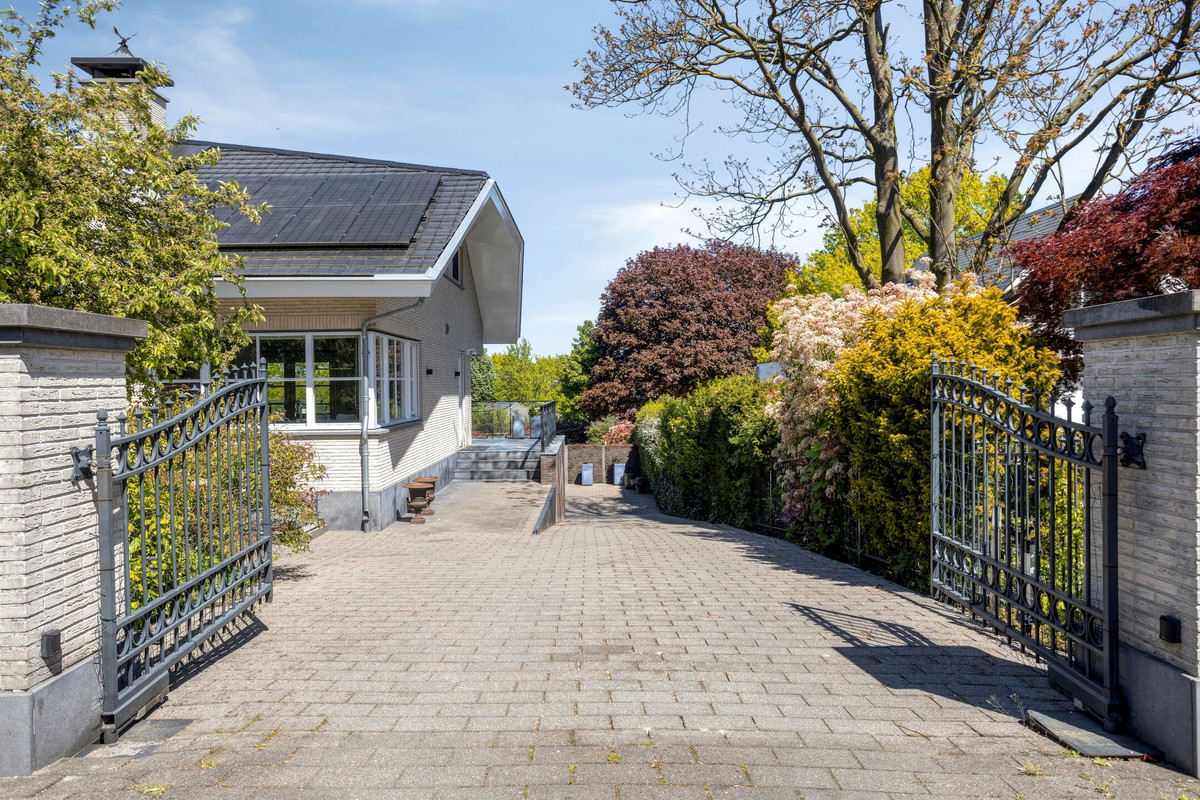 Vrijstaande woning te koop: Ribeslaan 12, Rhenen