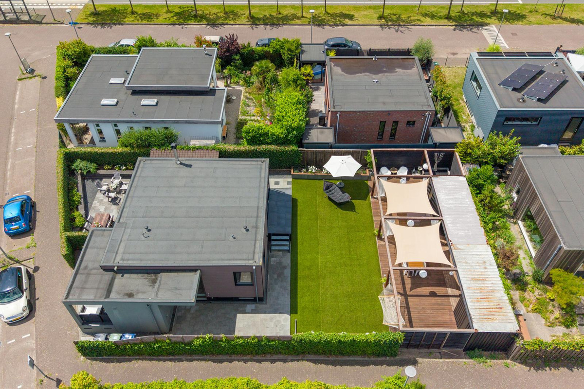 Vrijstaande woning te koop: Minervasingel 30, Almere