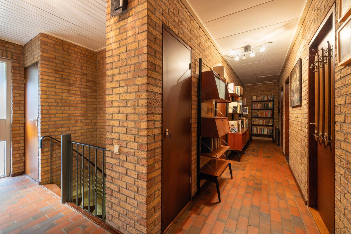 Vrijstaande woning te koop: Ooievaarshof 9, Borne