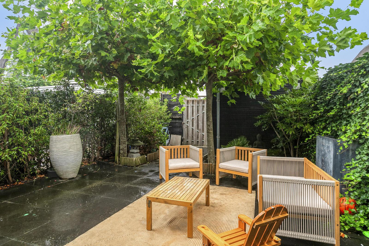 Tussenwoning te koop: Adama van Scheltemalaan 15, Blaricum