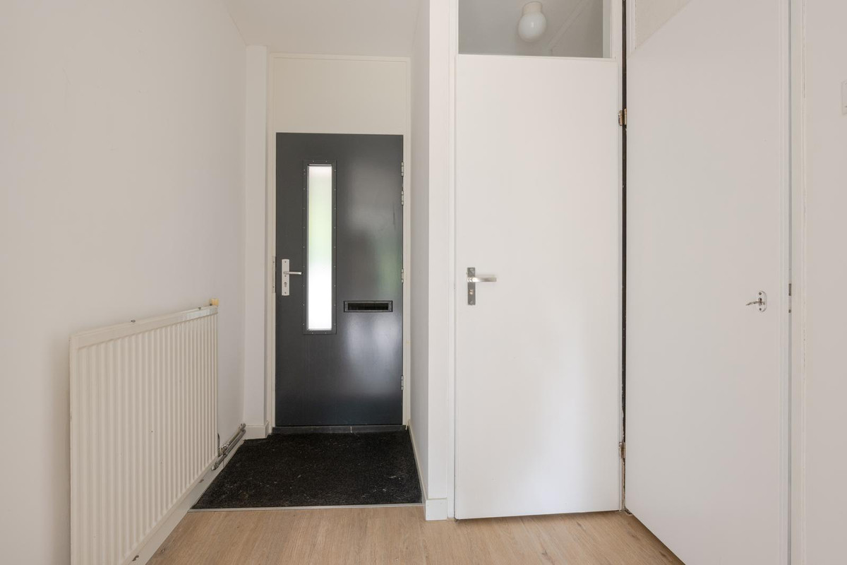 Tussenwoning te koop: Kruisherenstraat 8, Rotterdam