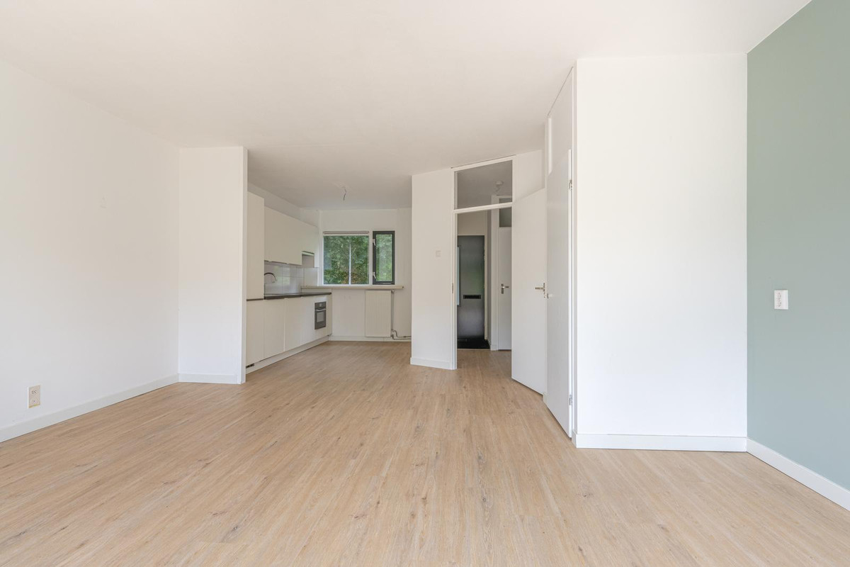 Tussenwoning te koop: Kruisherenstraat 8, Rotterdam