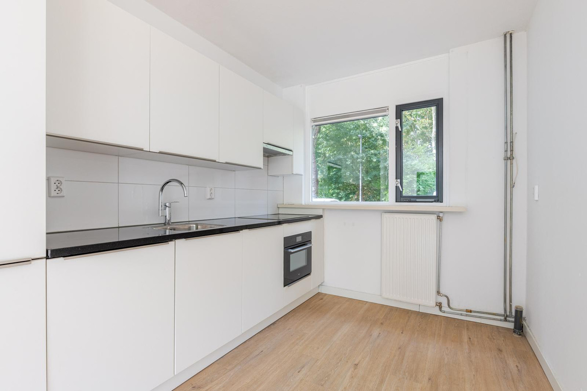 Tussenwoning te koop: Kruisherenstraat 8, Rotterdam