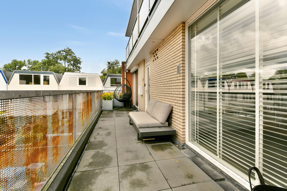Appartement te koop: Zilverschoonplein 21A, Zaandam