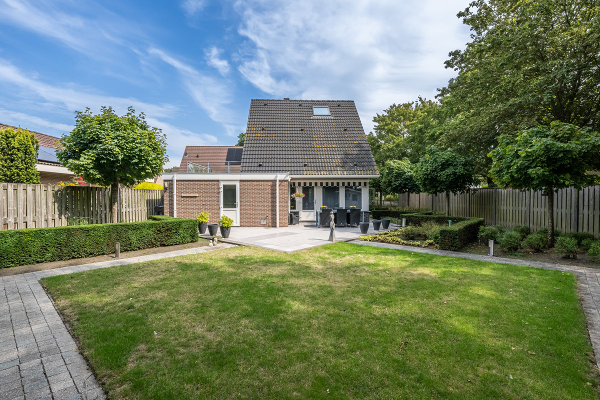 Vrijstaande woning te koop: Aleijd van Puttenstraat 15, Stad Aan 'T Haringvliet
