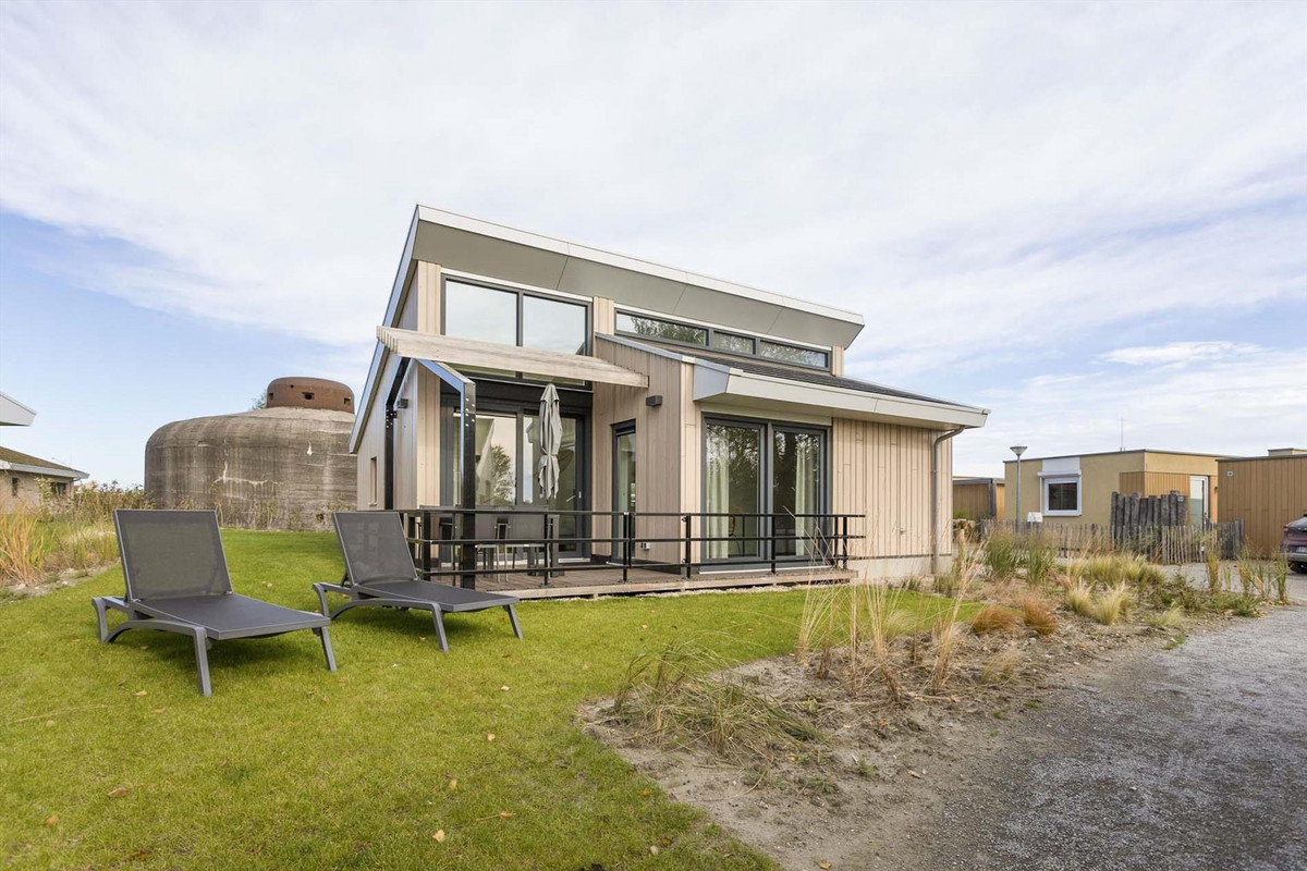 Vrijstaande woning te koop: Nieuwesluisweg 1-705, Breskens