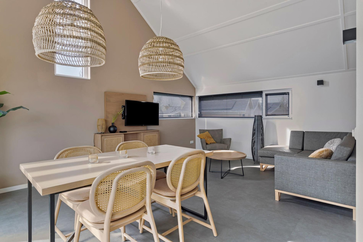 Vrijstaande woning te koop: Nieuwesluisweg 1-415A, Breskens