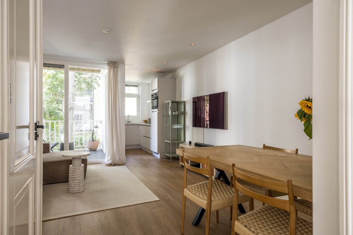 Studio te koop: Van Hogendorpstraat 100-1, Amsterdam
