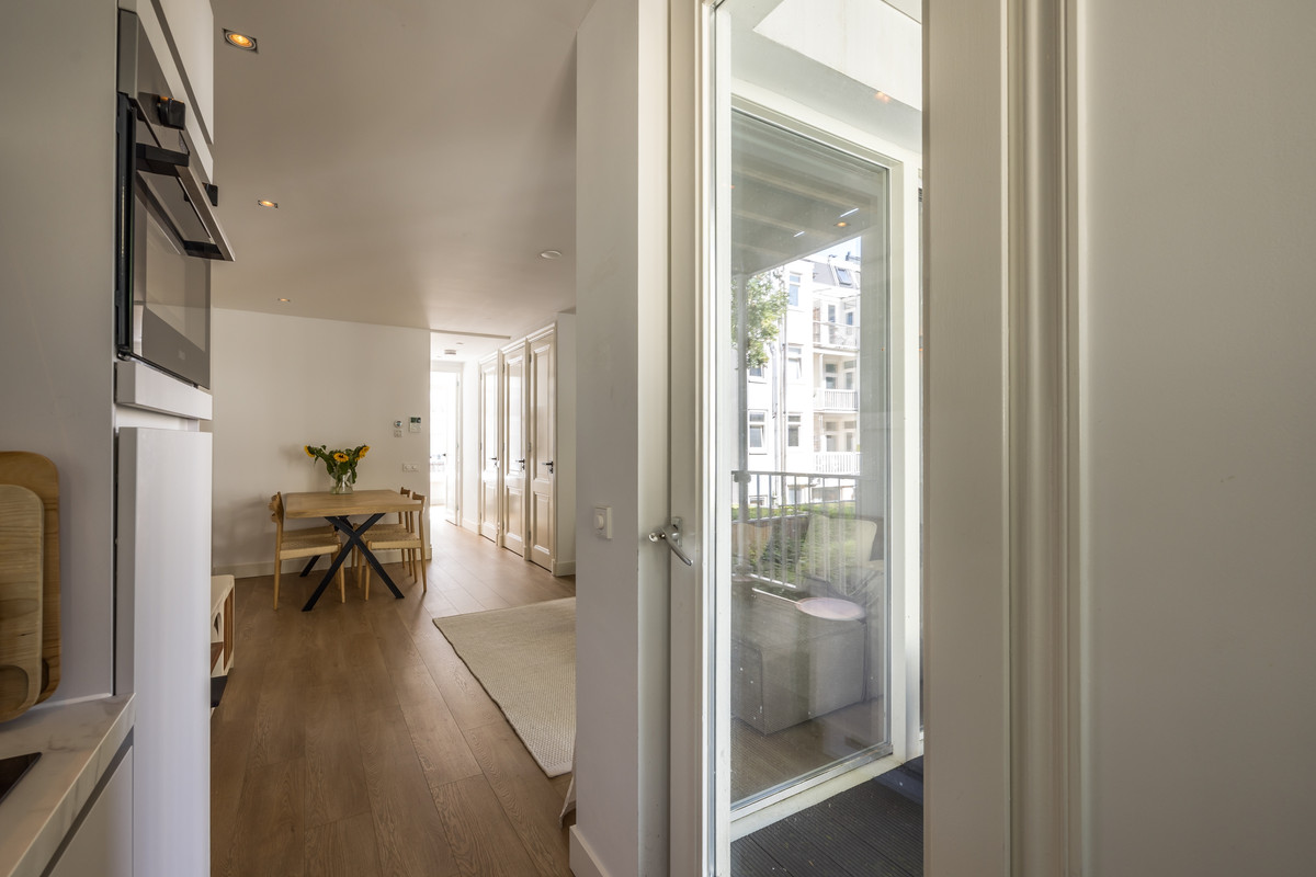 Studio te koop: Van Hogendorpstraat 100-1, Amsterdam