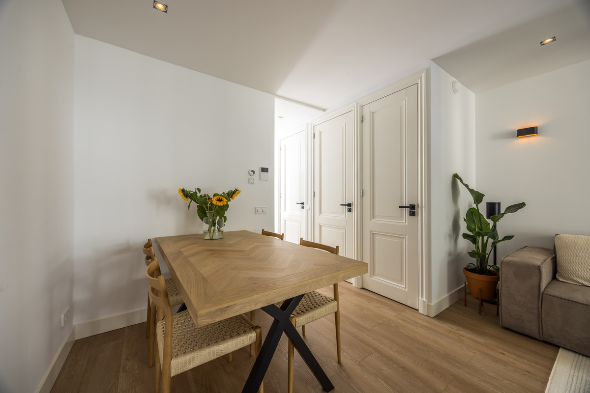 Studio te koop: Van Hogendorpstraat 100-1, Amsterdam