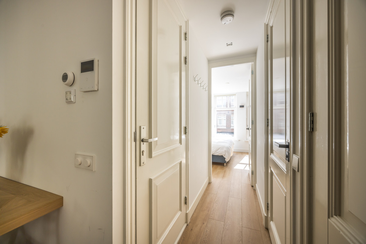 Studio te koop: Van Hogendorpstraat 100-1, Amsterdam