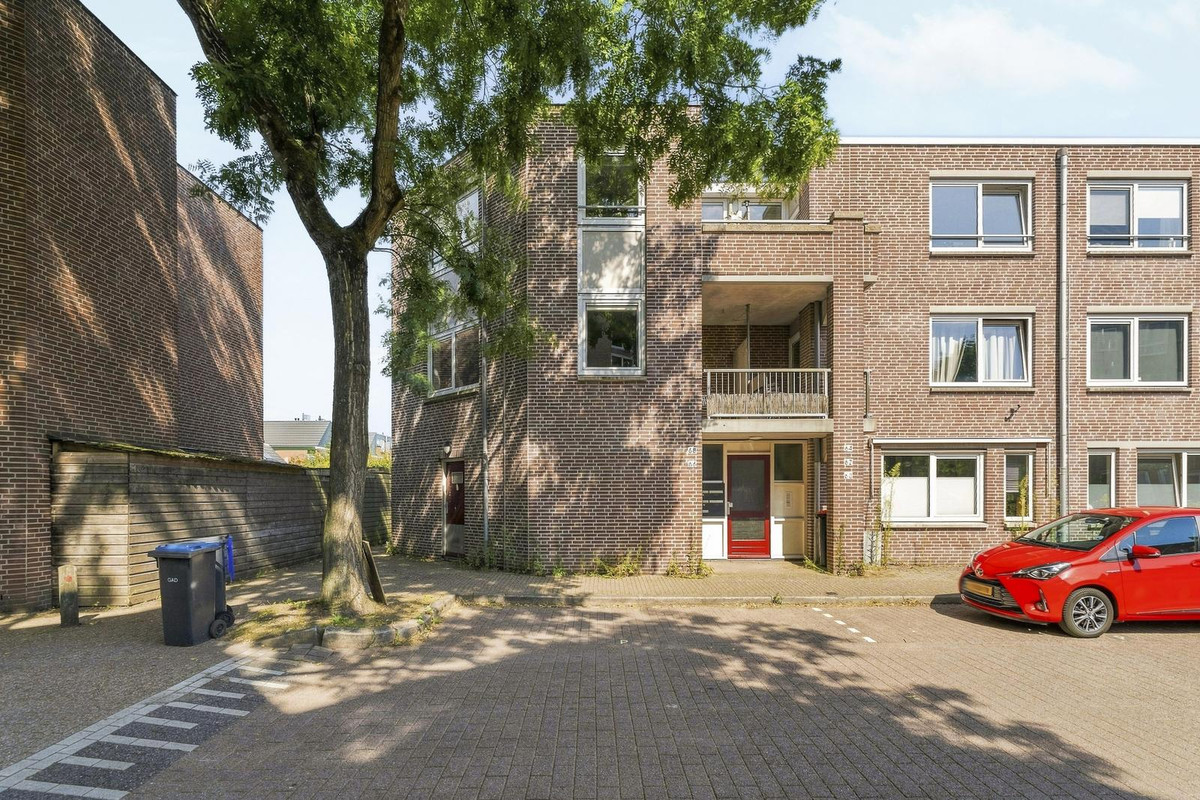 Appartement te koop: Naardingerland 66, Huizen