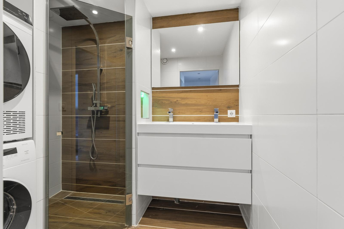 Appartement te koop: Naardingerland 66, Huizen