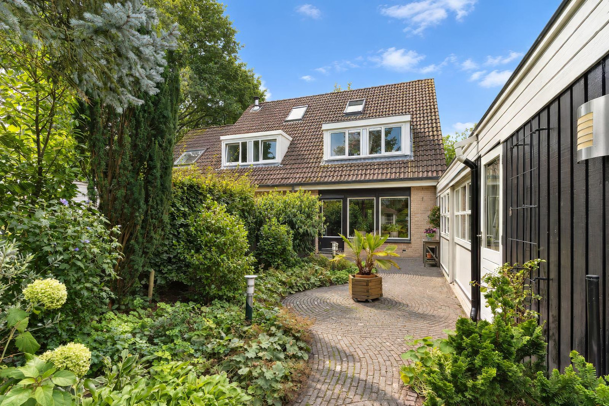 Twee-onder-één-kap te koop: Jachtlaan 2A, Driebergen-Rijsenburg