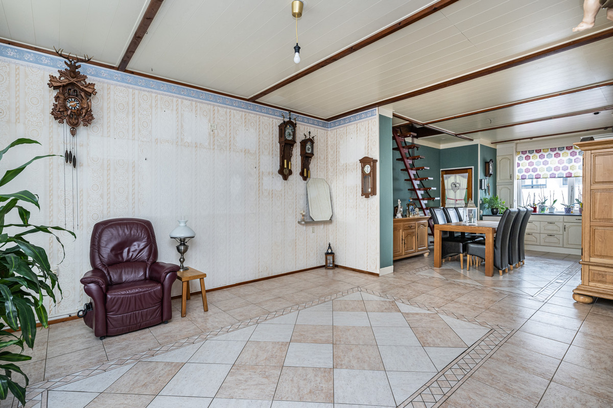 Tussenwoning te koop: Dubbele Ring 8, Sommelsdijk