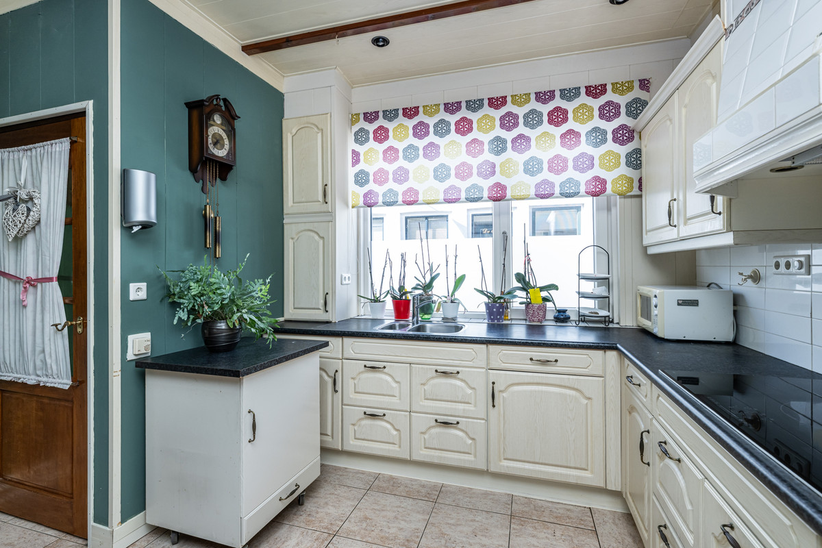 Tussenwoning te koop: Dubbele Ring 8, Sommelsdijk