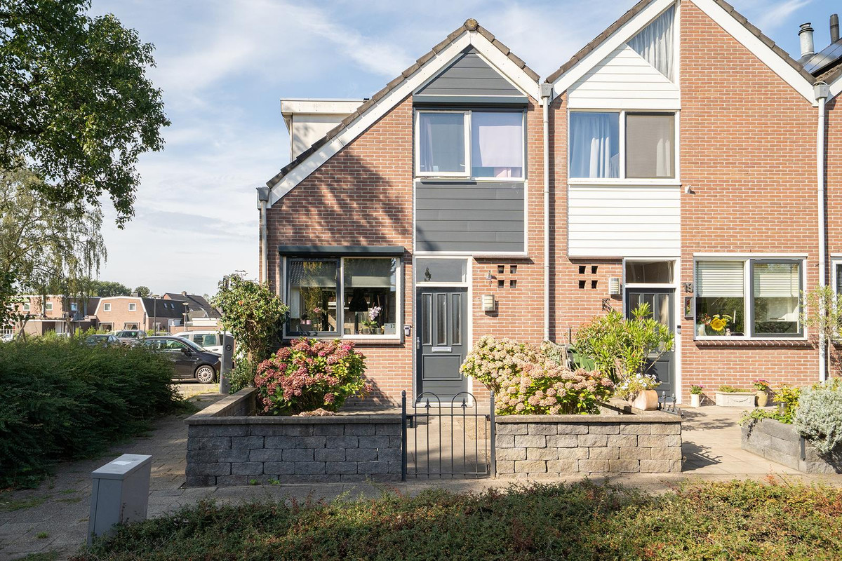 Hoekwoning te koop: Bultsbeekweg 17, Enschede