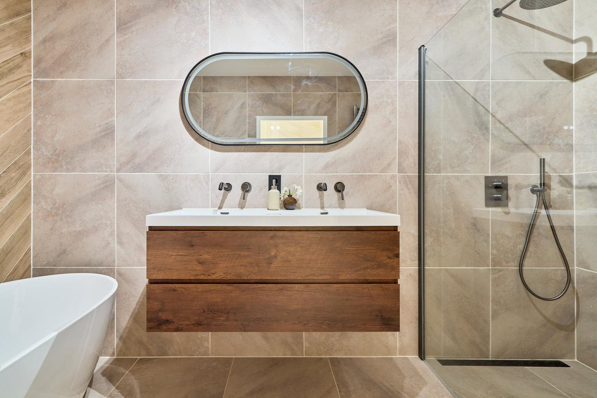 Tussenwoning te koop: paulus van vianenstraat 5, Utrecht