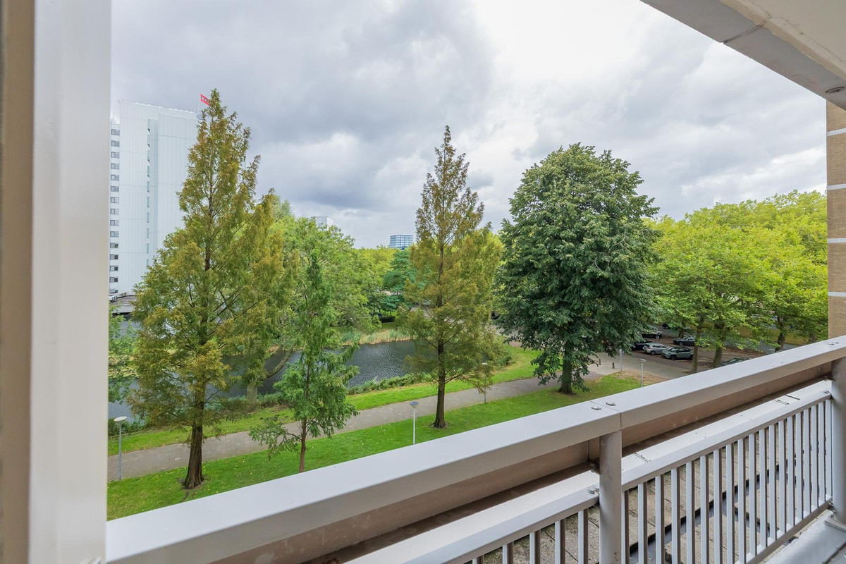 Appartement te koop: Mensinge 30, Amsterdam