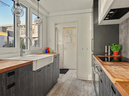 Middelharnissestraat 18
